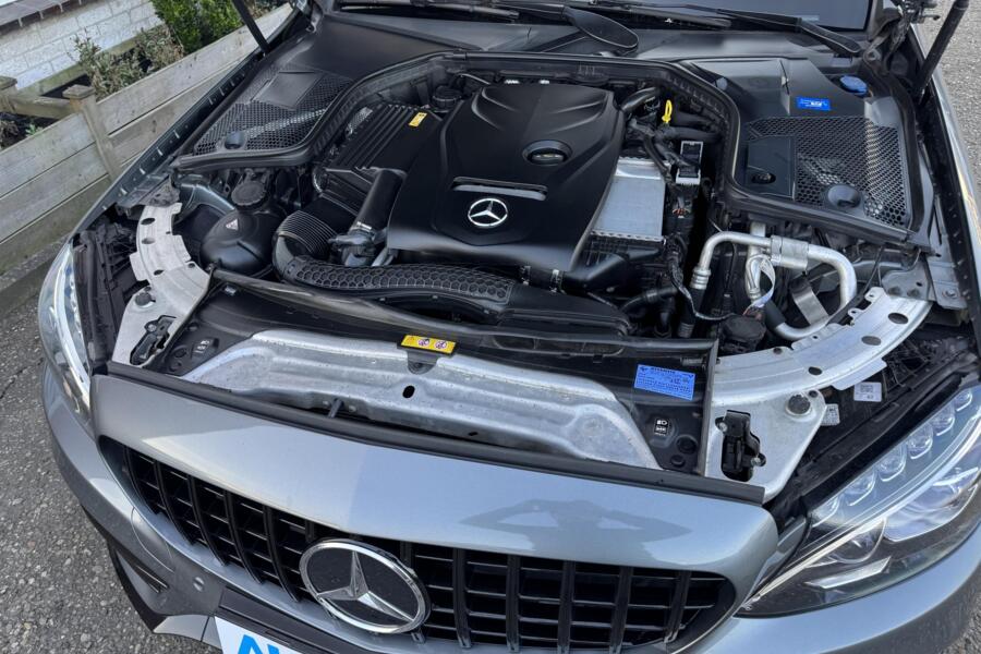 Mercedes C-klasse Estate 300 Prestige Pano Burmester HeadUp Leder Blindspot Camera Garantie