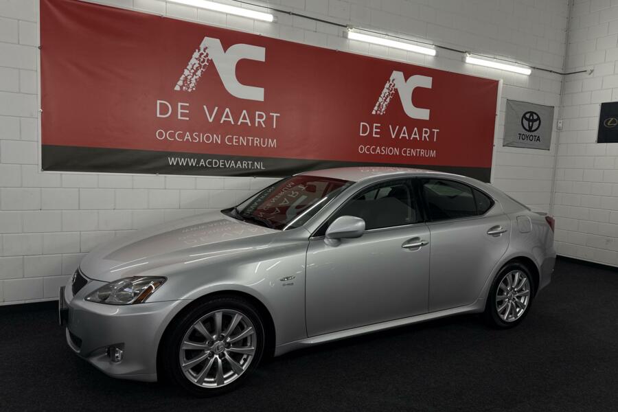 Lexus IS 250 Executive - YOUNGTIMER/NAVI/LEER/CAMERA/NAP