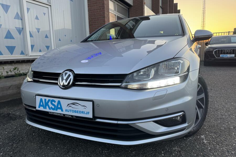 Volkswagen Golf 1.0 TSI Sound 110pk DSG ACC Navi CarPlay Stlvw PDC