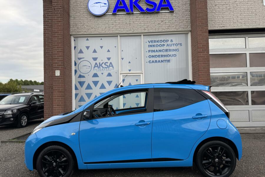Toyota Aygo 1.0 VVT-i x-wave Vouwdak Camera Navi Sportvelg Leder Garantie