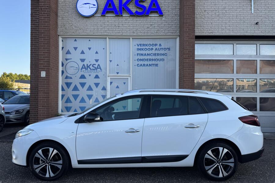 Renault Megane Estate 1.4 TCe Bose Schuifdak Cruise Navi Sportvelg Trekhaak Keyless