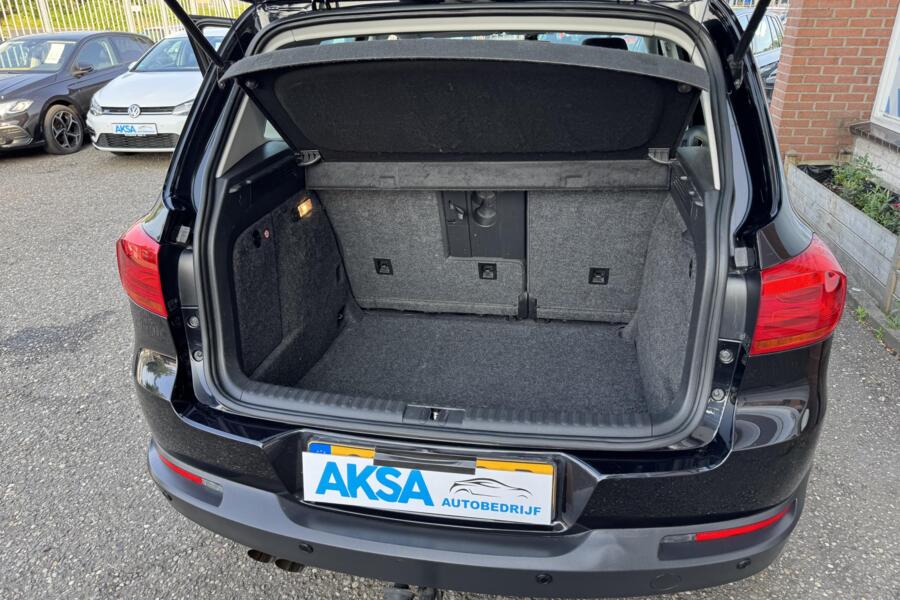 Volkswagen Tiguan 1.4 TSI 150pk ACT DSG Pano Alcantara Trekhaak PDC