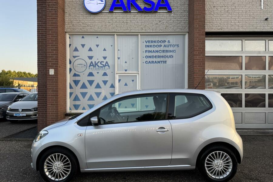 Volkswagen Up! 1.0 high up! BlueMotion Nieuwe Koppeling Cruise Navi Bluetooth Sportvelg