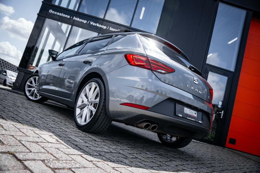 Seat Leon 1.4 TSI ACT FR*PANO*AUTOMAAT*CAMERA*CARPLAY*TREKH*