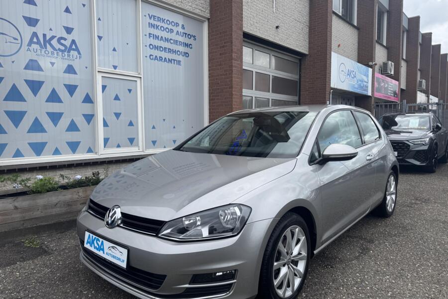Volkswagen Golf 1.4 TSI 140pk ACT Highline Alcantara 17 inch GratisGarantie