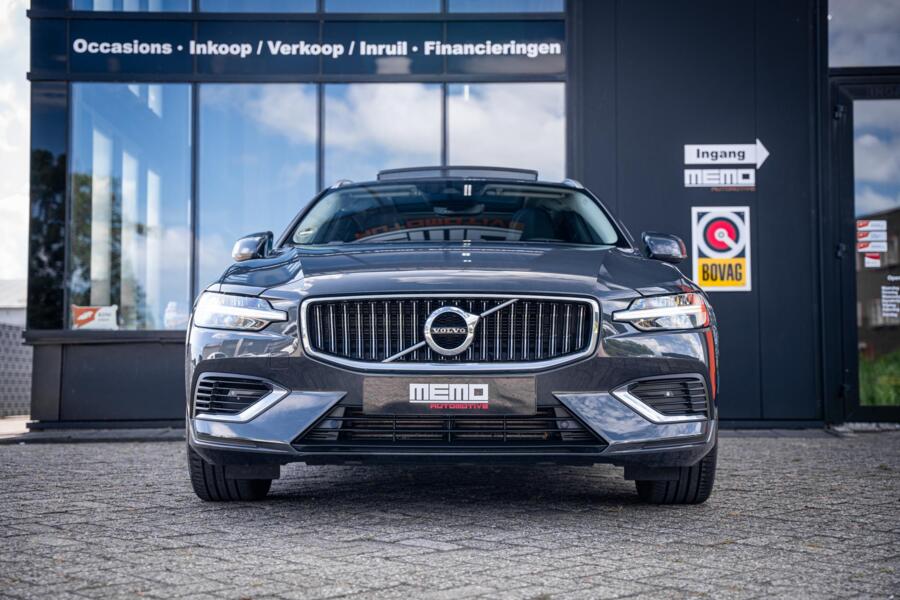 Volvo V60 2.0 T8 Twin Engine AWD Inscription*PANO*LEDER*VOL*