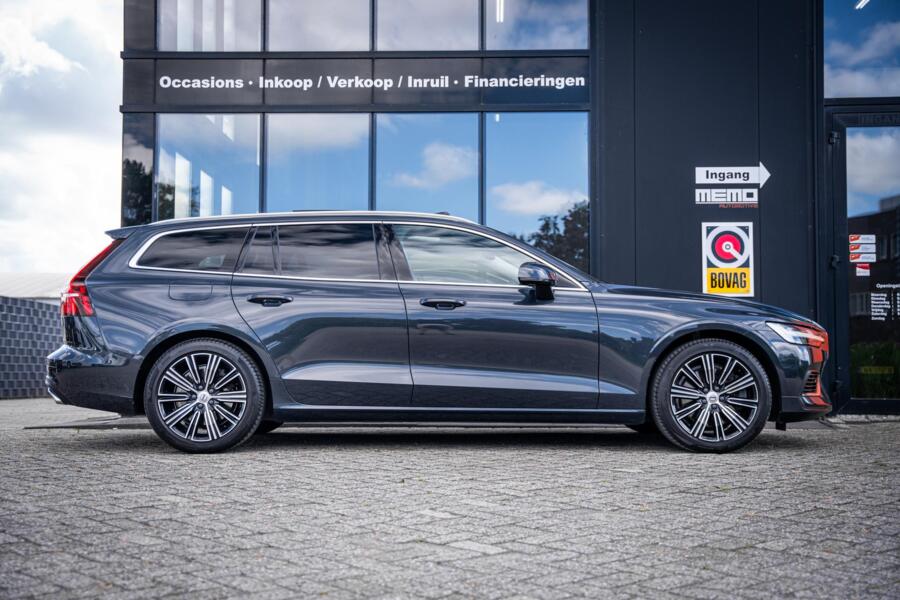Volvo V60 2.0 T8 Twin Engine AWD Inscription*PANO*LEDER*VOL*