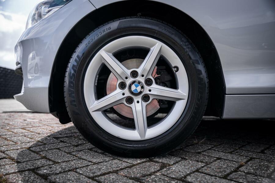 BMW 1-serie 116i Essential*NAVIGATIE*LED*CRUISE*AIRCO*PDC*