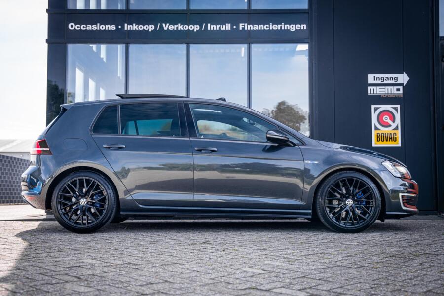 Volkswagen Golf 1.4 TSI GTE*PANO*LEDER*KEYLESS*CARPLAY*NAP*