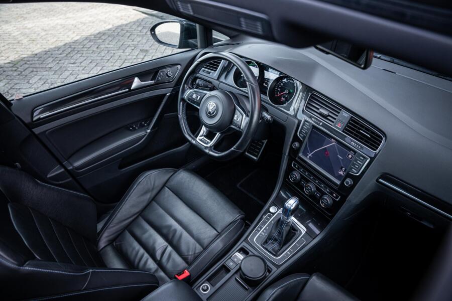 Volkswagen Golf 1.4 TSI GTE*PANO*LEDER*KEYLESS*CARPLAY*NAP*