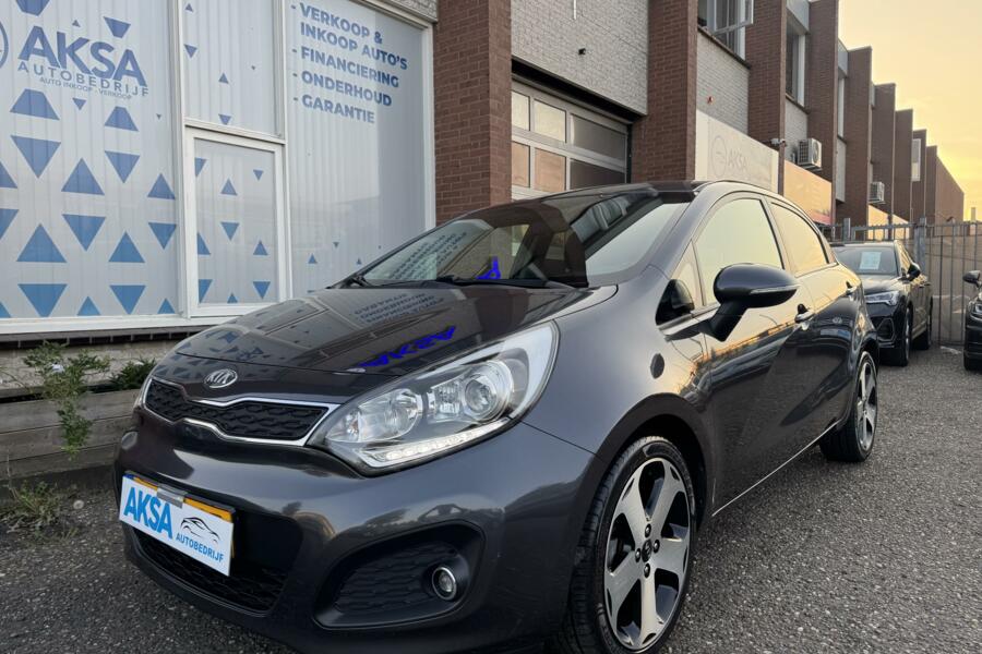 Kia Rio 1.2 CVVT Super Pack CruiseControl Sportvelgen Climatic Control Airco