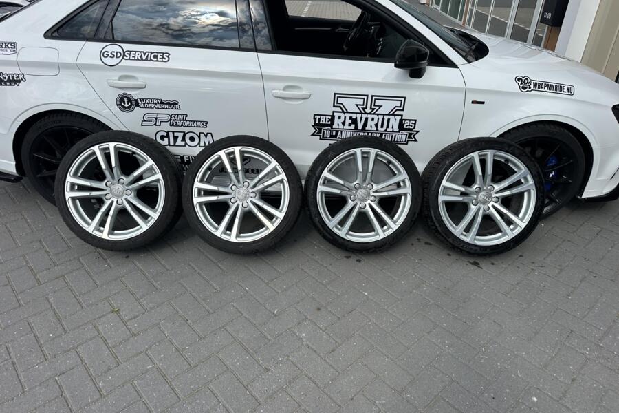 Lichtmetalen velgen origineel Audi A3 2013-2024 225-40-18"