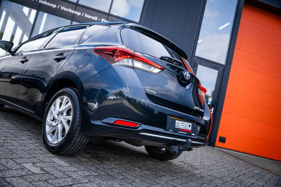 Toyota Auris 1.8 Hybrid Dynamic*CAMERA*NAVI*CLIMATE*DASHCAM*