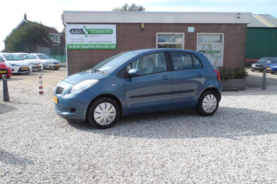 Toyota Yaris 1.0 VVTi Sol