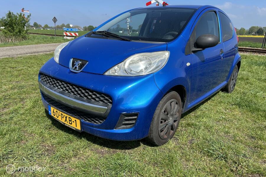 Peugeot 107 1.0-12V XR AIRCO NIEUWE APK