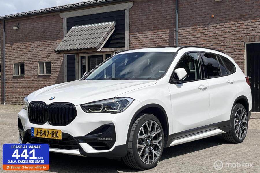 BMW X1 sDrive20i High Executive Edition Head-Up Dak Camera