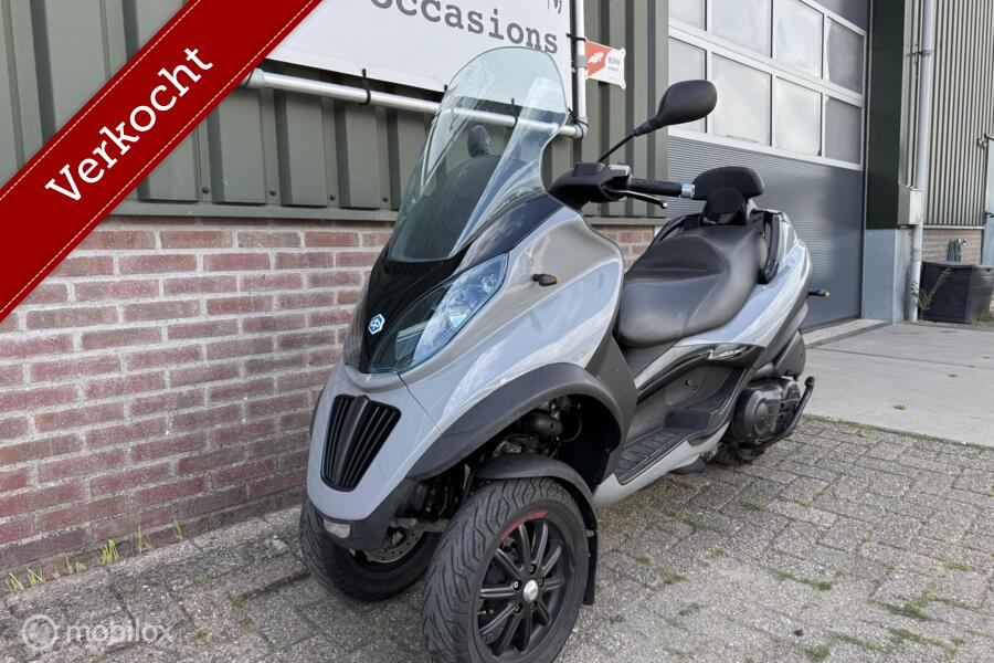 Piaggio 400 LT MP3|Nardo Grey|B-rijbewijs|Alarm|Akrapovic|