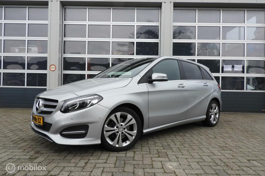 Mercedes B-klasse 200 Led , Memory stoelen , Camera