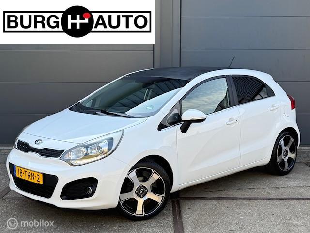 Kia Rio 1.2 CVVT Super Pack 5 deurs - ECC - CRUISE CONTROLE - KEYLESS ENTRY/START - 17" LM VELGEN - PARKEERSENSOREN ACHTER - BLUETOOTH - LED - NL AUTO - NAP - APK T/M 14-11-2025 -