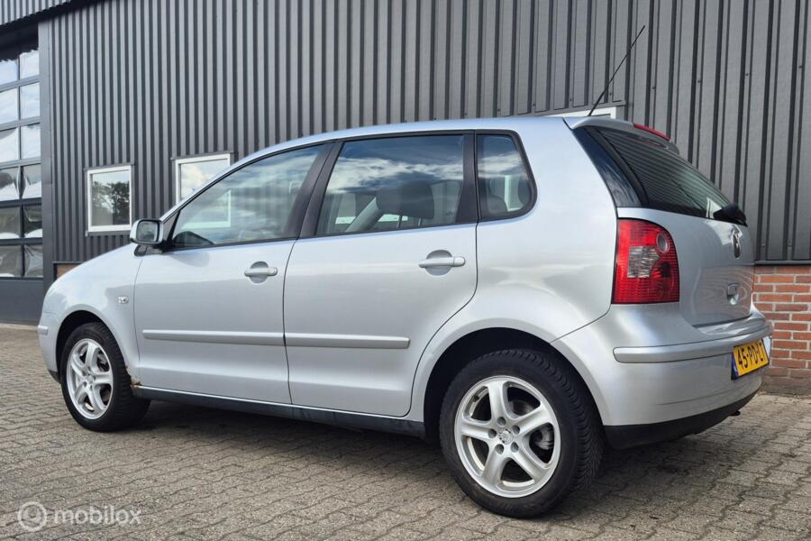 Volkswagen Polo 1.4-16V Athene/Cruise/Airco/5 Deurs !