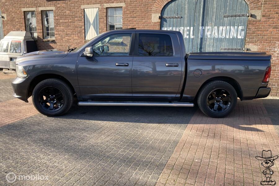 Dodge Ram 1500 5.7 V8 Crew Cab sport GEREVISEERDE motor BTW