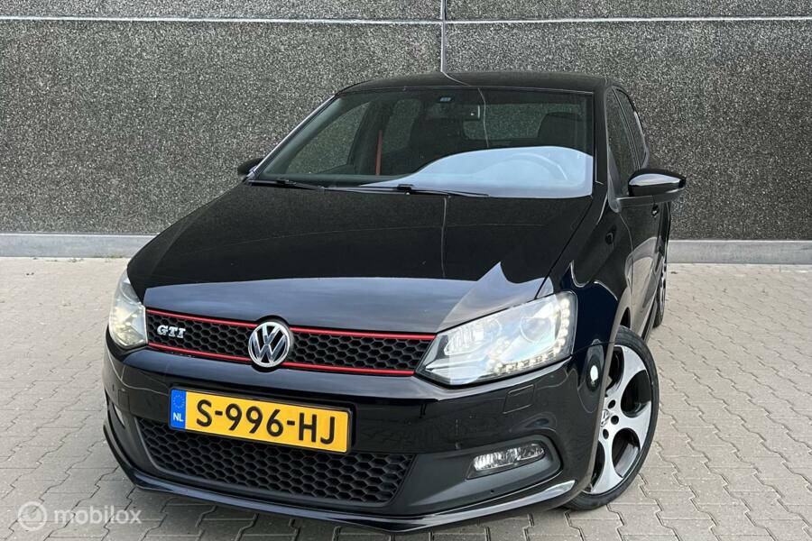 Volkswagen Polo 1.4 GTI DSG Zwart Xenon/PDC/Stoelvw/Clima/✔️
