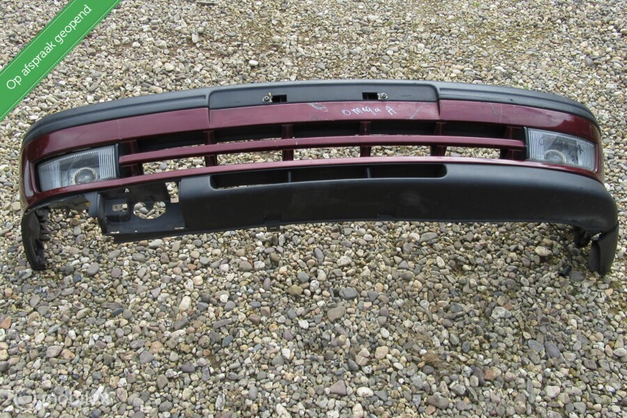 Voorbumper + achterbumper Opel Omega A, bj '87 tm '93