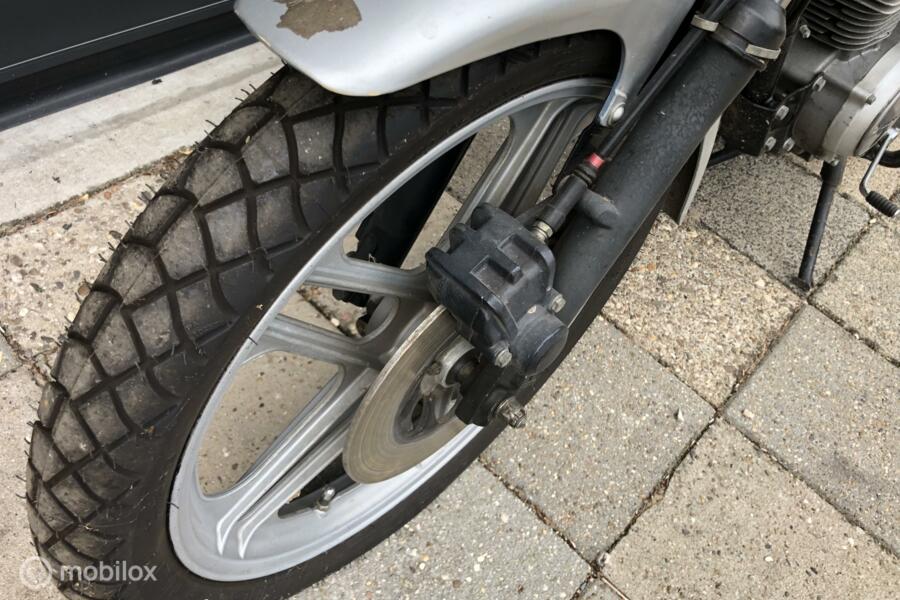 Honda cb125x