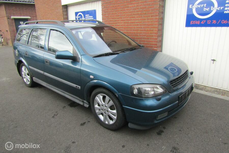Opel Astra Wagon 2.2-16V Sport Edition in onderdelen
