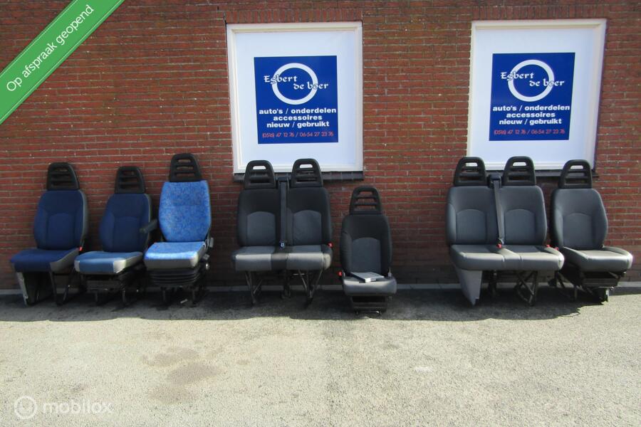 5 x Stoel en 2 x bank links rechts iveco daily 99 t/m nu