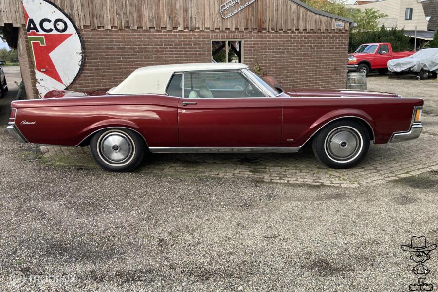 Lincoln Continental mkIII coupe