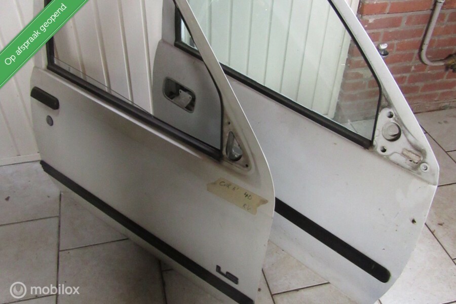 rechter deur Opel Corsa A + B 5 deurs  Combo, bj '85 t/m '01