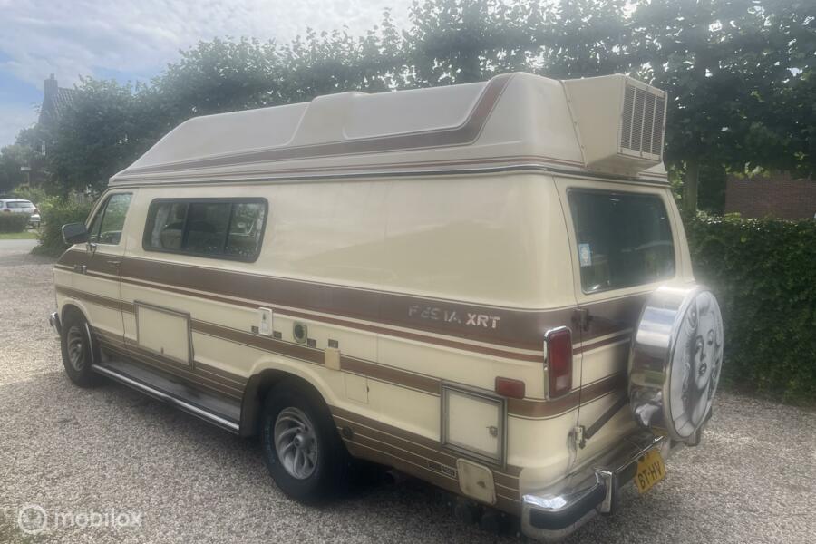 Dodge b250 fiesta camper