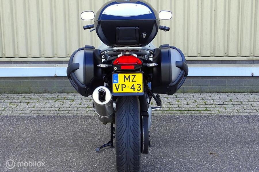 BMW F800ST