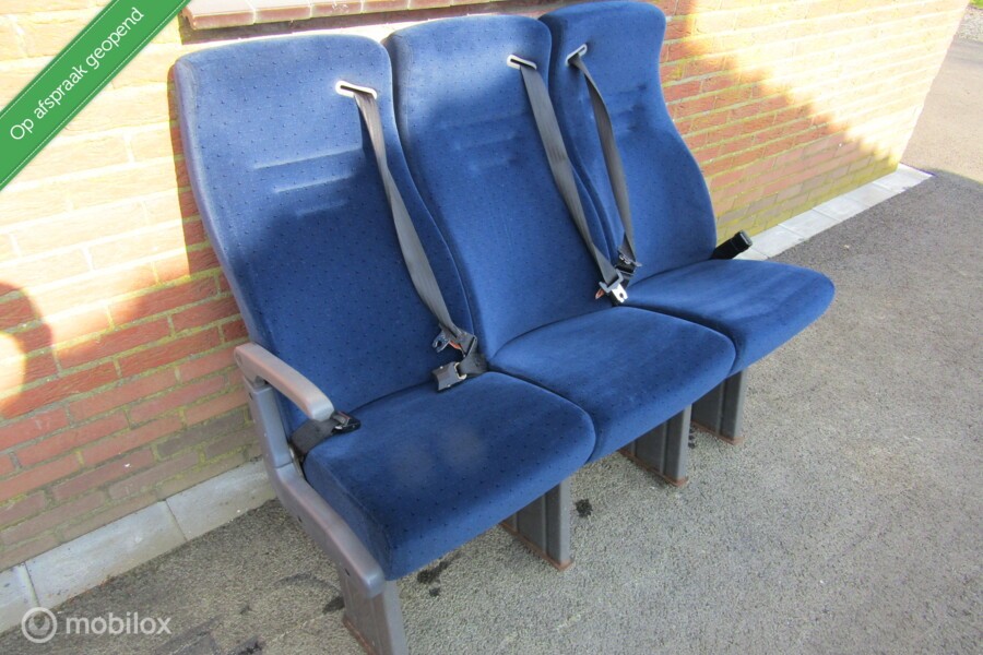 3 persoons bank + gordels ideaal in camper of dubbele cabine