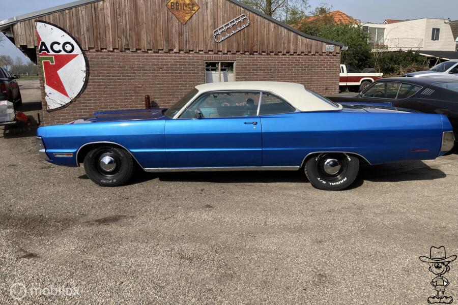 Plymouth Sport fury Coupé V8