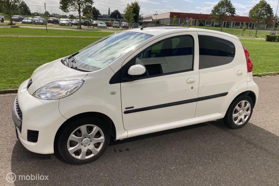 Peugeot 107 1.0-12V 5-DEURS AIRCO EURO 5