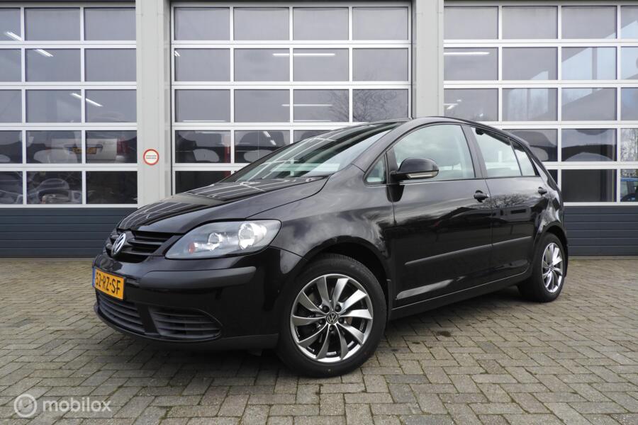 Volkswagen Golf 1.6 FSI Sportline