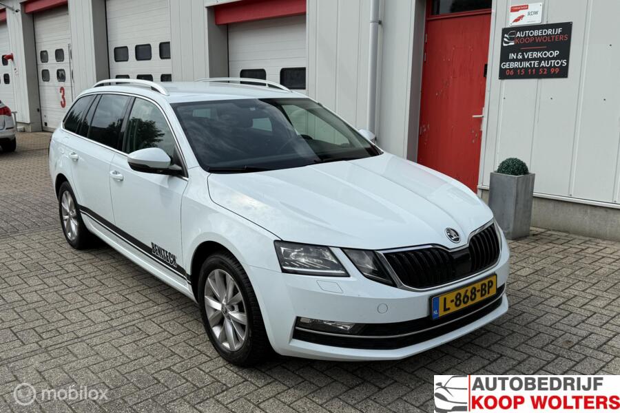 Skoda Octavia Combi 1.6 TDI DSG  Sport Business