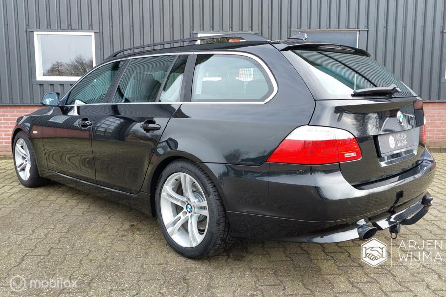 BMW 5-serie Touring 520i Lci|Youngtimer|PDC|Leder|NL Auto