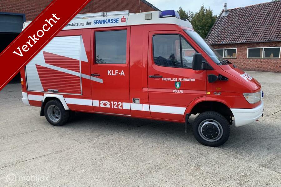 Mercedes Sprinter 4x4  32088 km   412Diesel Perfecte staat