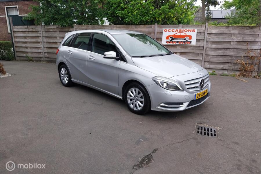 Mercedes B-klasse 180 Ambition