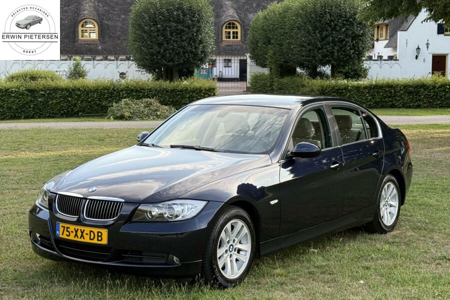 BMW 325i Automaat Executive 70dkm NAP 1e Eigenaar Youngtimer