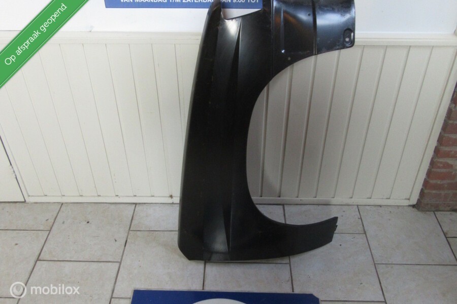 voorscherm Spatbord rechts bj '90 tm '93  nieuw  imitatie