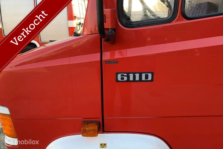 Mercedes 611 gereserveerd 13500 Km Nieuw! ex brandweer