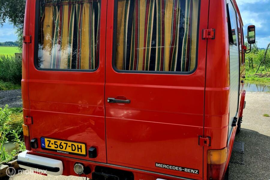 Verkocht Mercedes 409 kant en klare camper brandweer