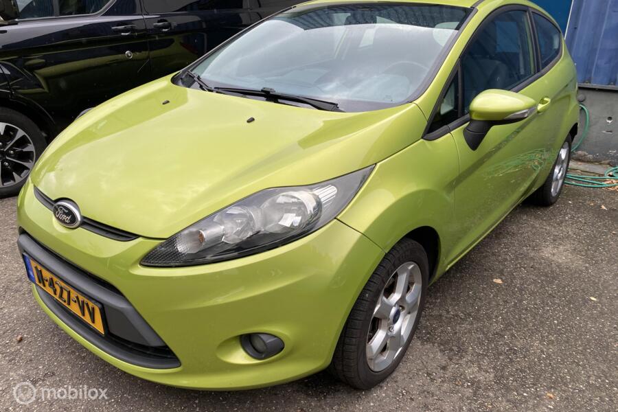 Ford Fiesta 1.25 Trend 162.DKM AIRCO NAVI CAM *ALL-SEASON*