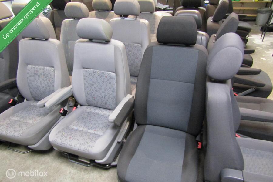 20x Stoel en 20x bank vw volkswagen transporter t5 en t6