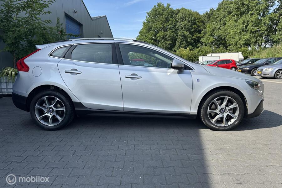 Volvo V40 / Cross Country 2.0 / T3 / Ocean Race