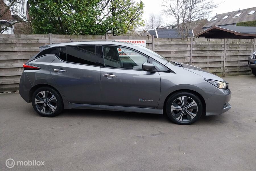 Nissan LEAF N-Connecta 40 kWh